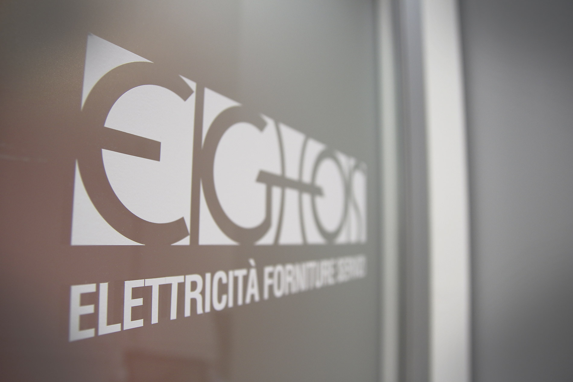 img-eghos-sfondo